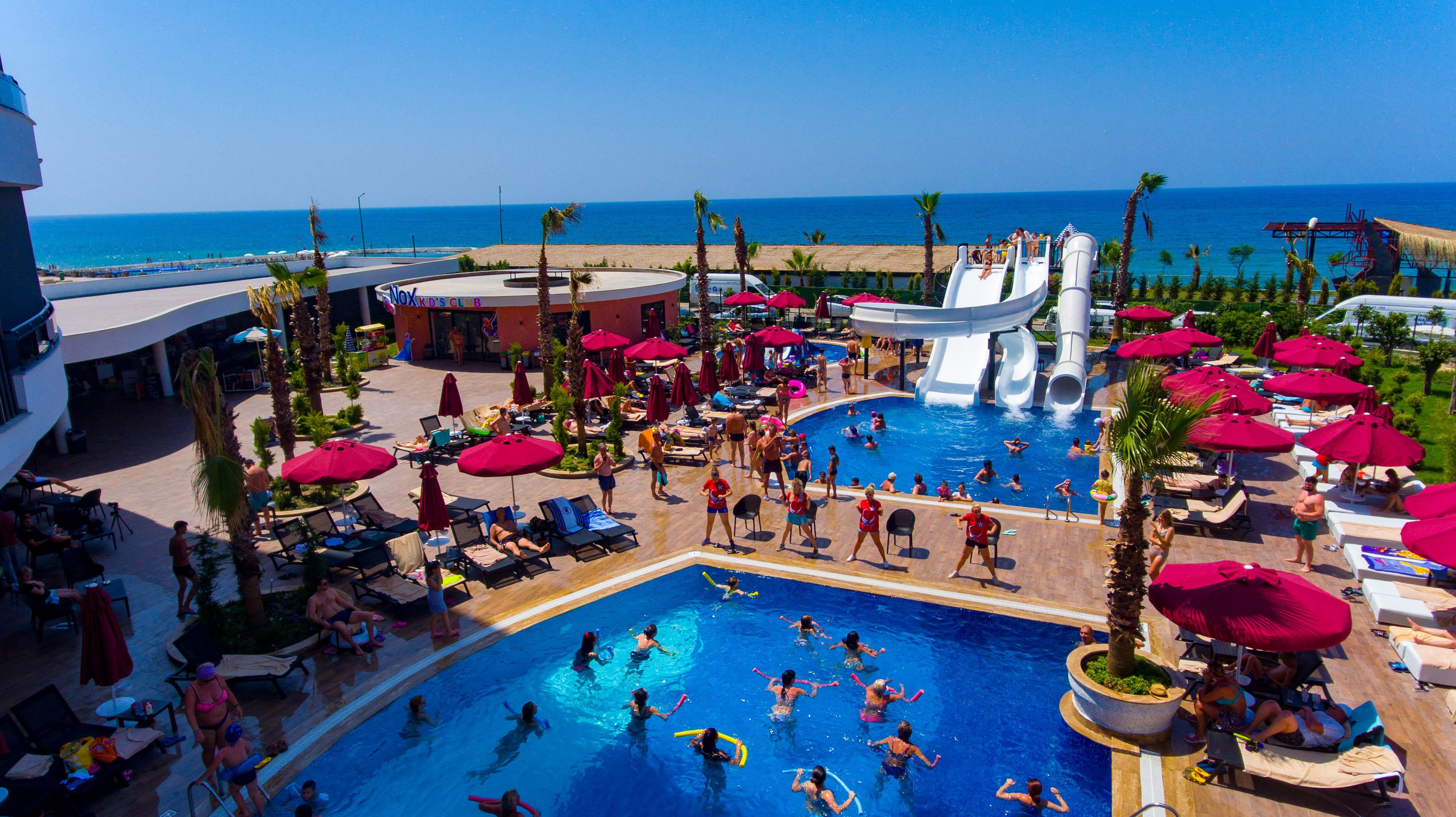 Noxinn Deluxe Hotel Konaklı 外观 照片